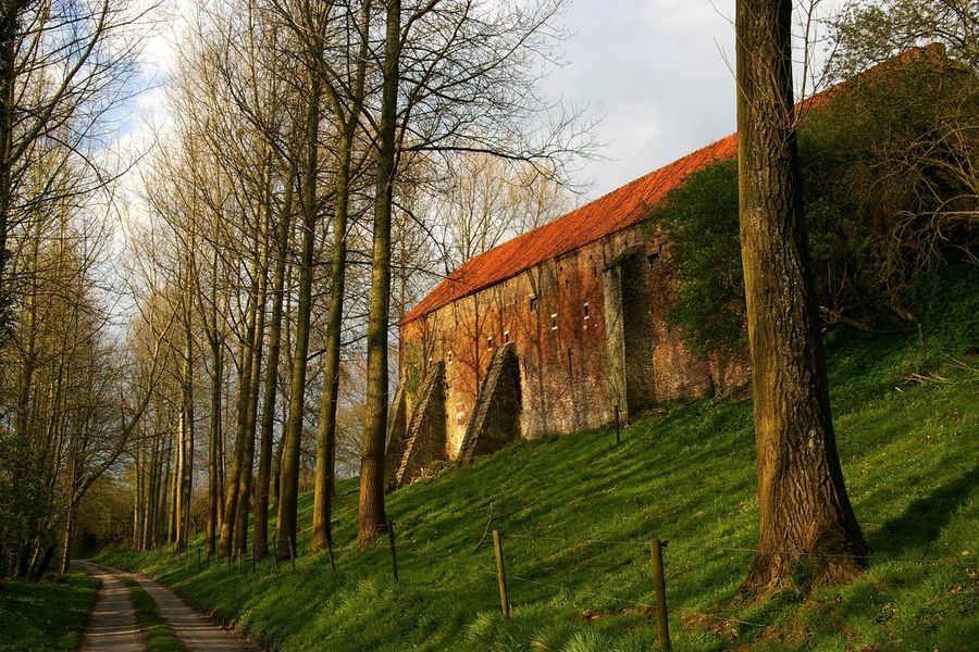 Ferme en briques dans le Brabant wallon